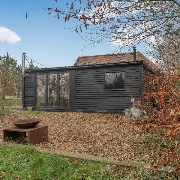 The Cranny, 1 Bedroom House with Indoor Fireplace, Hotel in Bicester