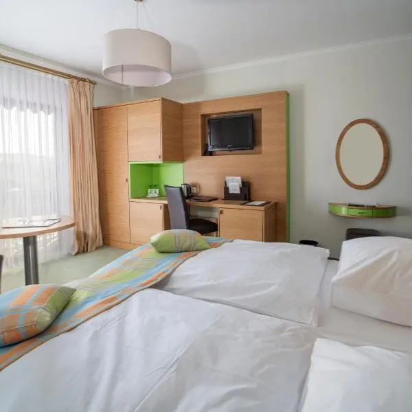 亞當奧拉克酒店，埃希特納赫的飯店