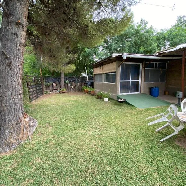 OLENA, готель у місті Perdriel