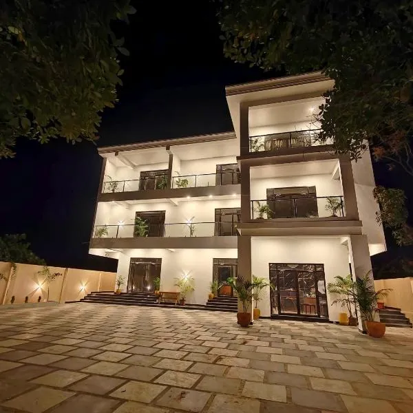 White Forest - PV Hotels, hotel en Pondicherry