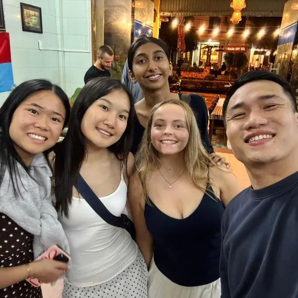 Palm Lodge, hotel i Bố Trạch