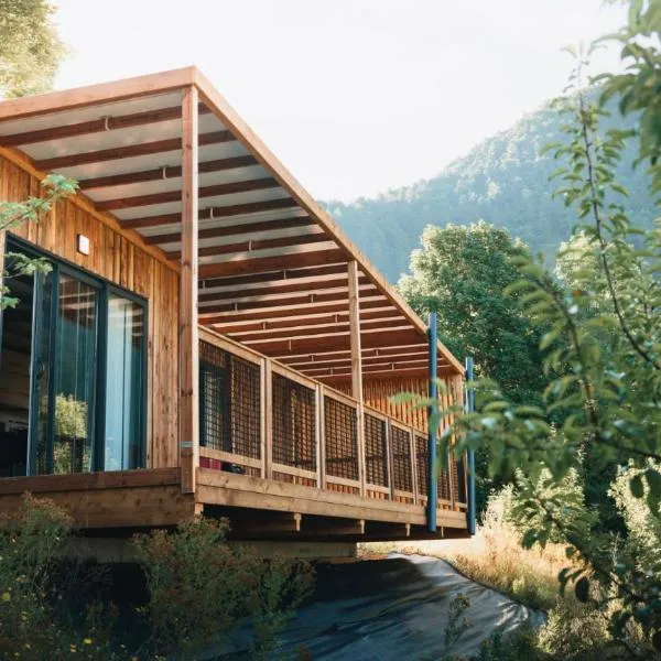 Valterra Lodges à Châtillon-en-Diois, hotel en Châtillon-en-Diois