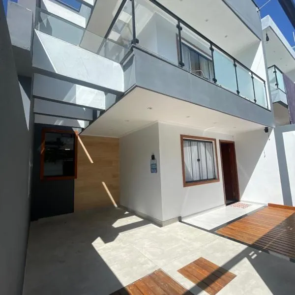 Casa moderna en Tucuns 450 mts do mar, hotel a Búzios