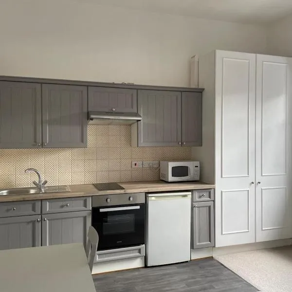 Self Contained Studio Flat, hotel in London