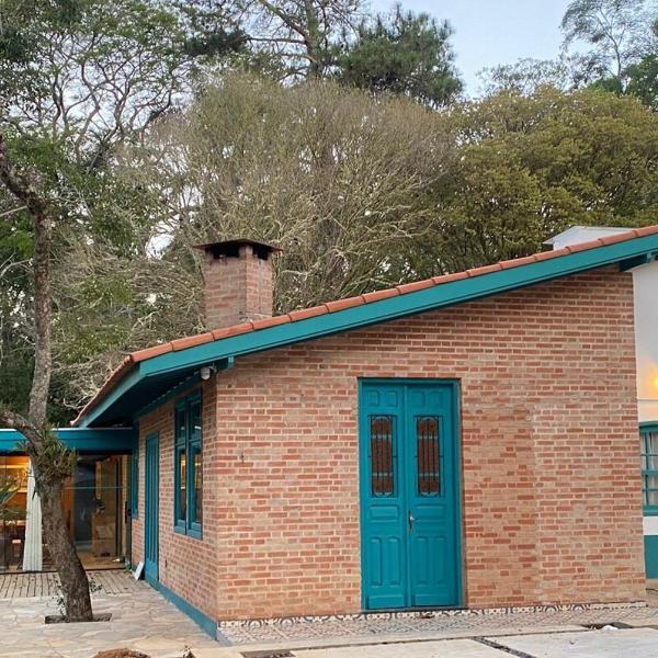 Linda casa pé na água em Ibiúna!