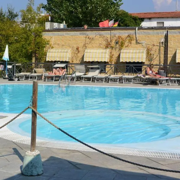 Camping Village Torre Pendente, hotel v destinaci Pisa