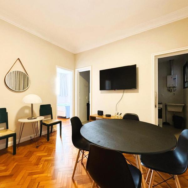 Apartamento com Dois Quartos na Orla de Copacabana - Foto 5