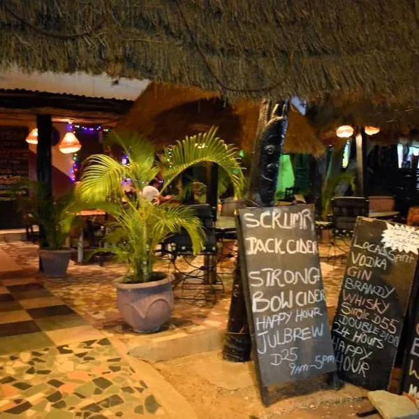 Brufut Residencies Apartment 1, hotel v mestu Brufut