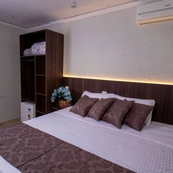 Rosa's Hotel – hotel w mieście Toledo