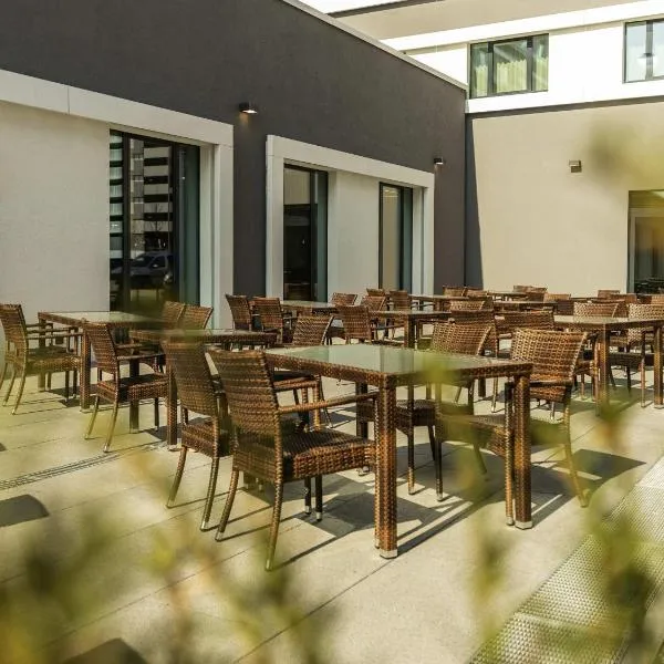 Novotel Duesseldorf Airport, hotell i Düsseldorf