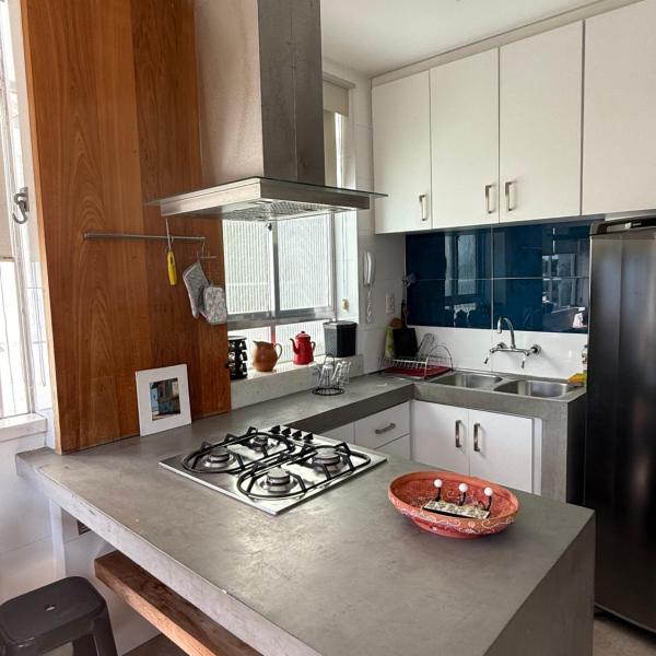 Aconchegante apartamento no coração de Santa Teresa - Foto 4