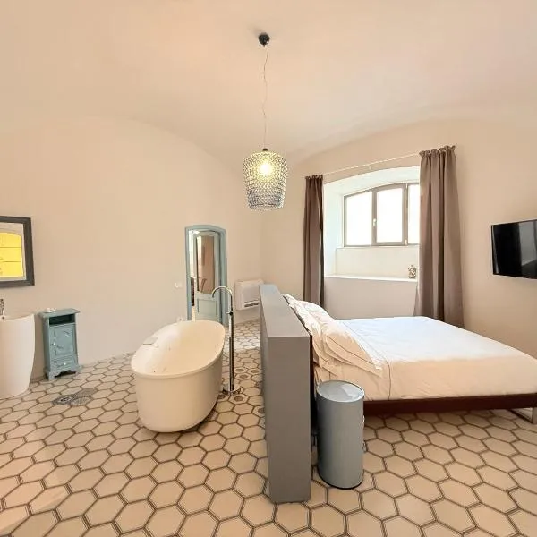 Viaggio Homes Appartamenti da 60 m2 con Jacuzzi Hammam Cucina Patio con Aperitivo di Benvenuto, hotel Faianóban
