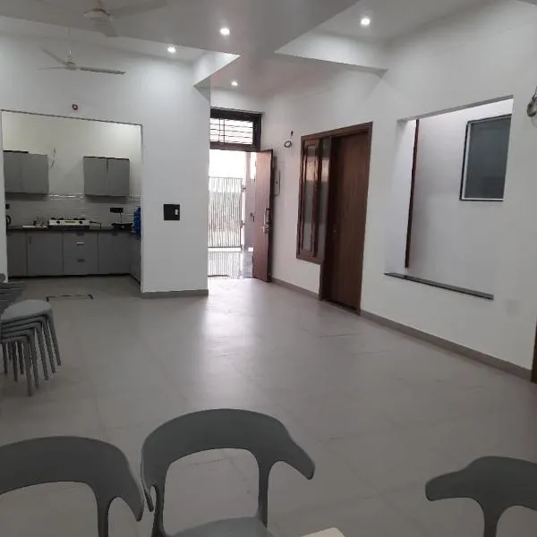 आगरा में, होटल Saran Homestay