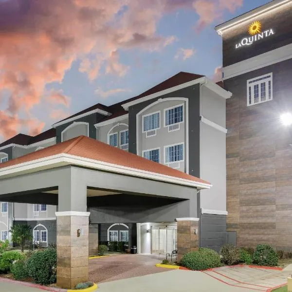 La Quinta Inn and Suites by Wyndham Paris, hotel em Paris