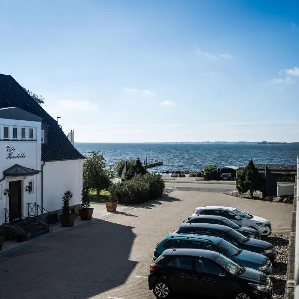 福堡峽灣酒店，福堡的飯店