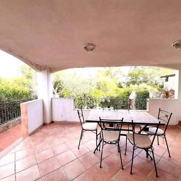 Casa Oasis, hotel en Porto Pollo