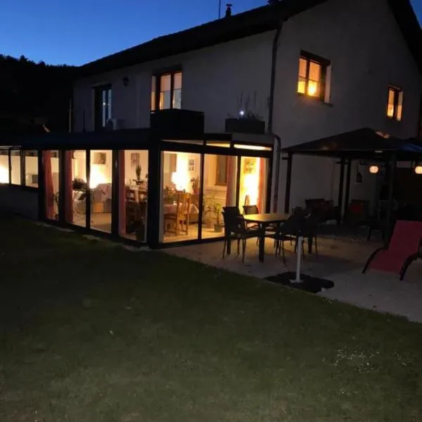 Chez Nanou, hotell i Marmagne