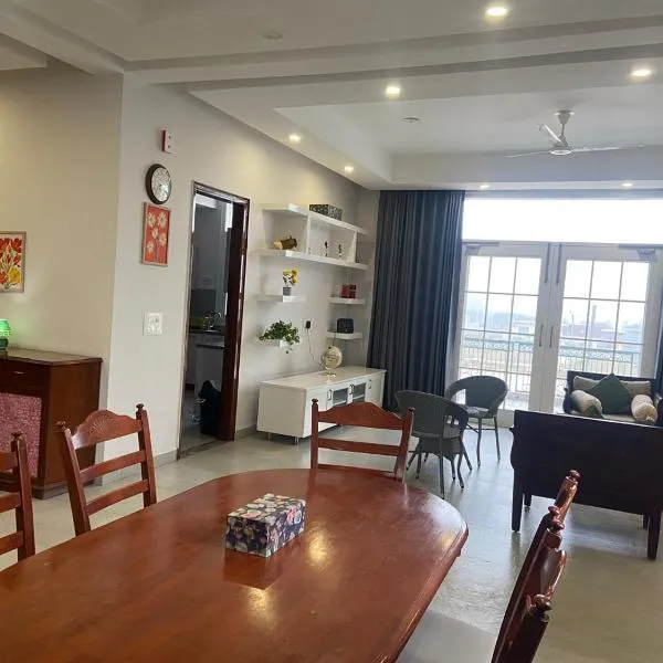 IT City Luxe Homestay-Secure & Comfortable Stay in Mohali, hotel v destinaci Mohali