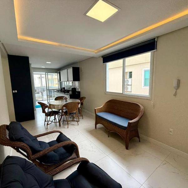 Apartamento espaçoso na Praia de Palmas SC 05