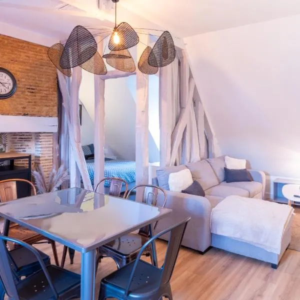 Historic Rennes Cozy apartment, готель у місті Ренн