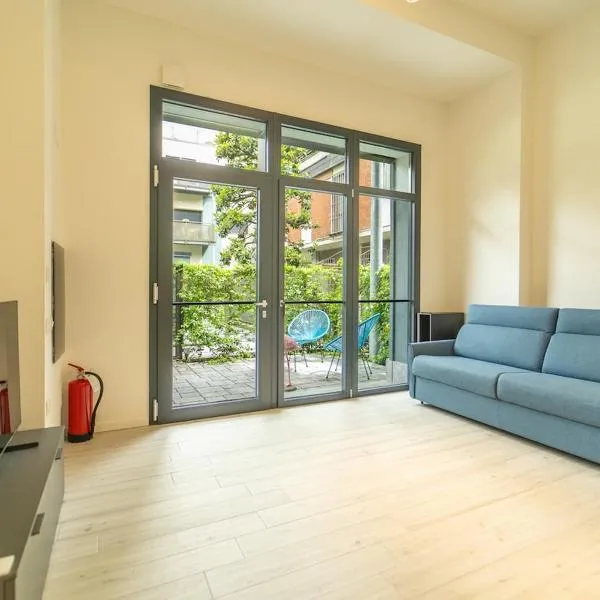 Apt with terrace and pool, 5 min from the Martesana, hotel en Milán