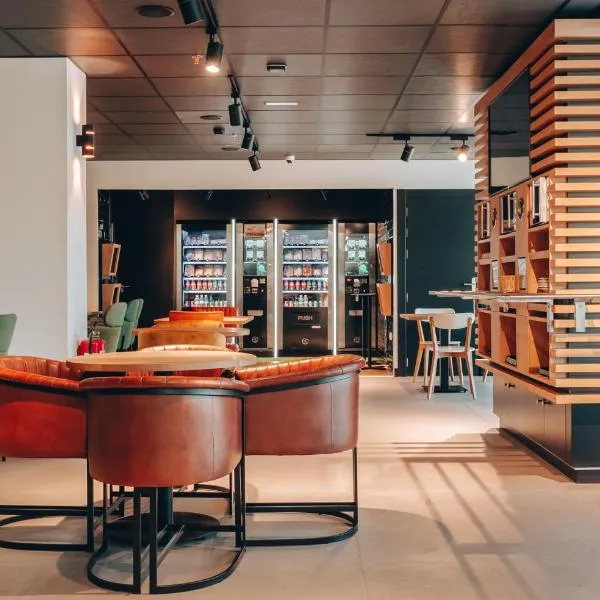 Vértice Roomspace, Hotel in Madrid