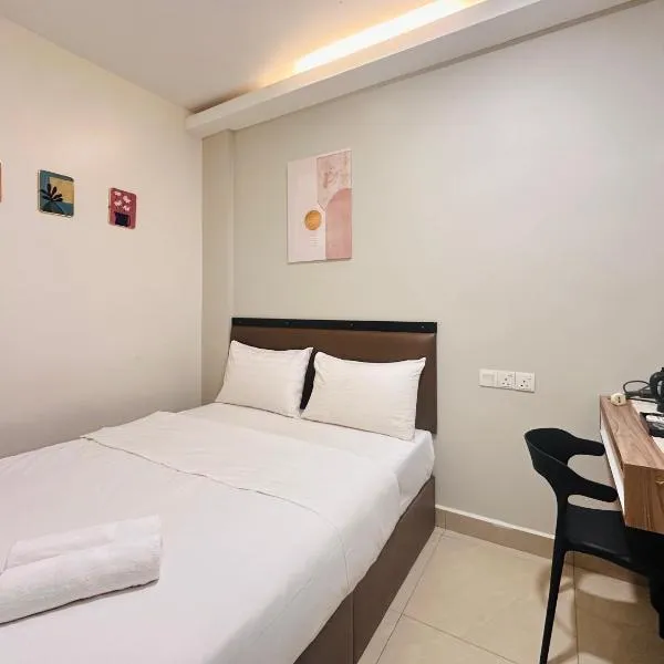 Riverview Inn - Nusa Bestari Near Ninso, hotel en Masai