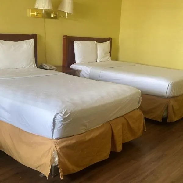Evergreen Plaza Inn, hotel di Metairie