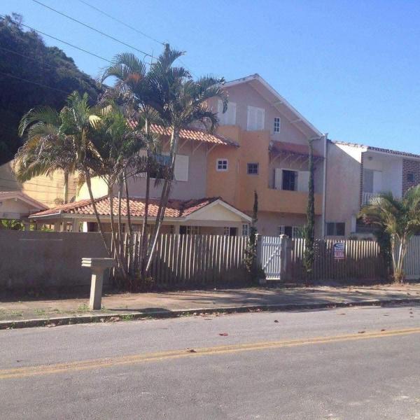 Triplex Piscina 300m Mar Guaratuba 20 pessoas Centro