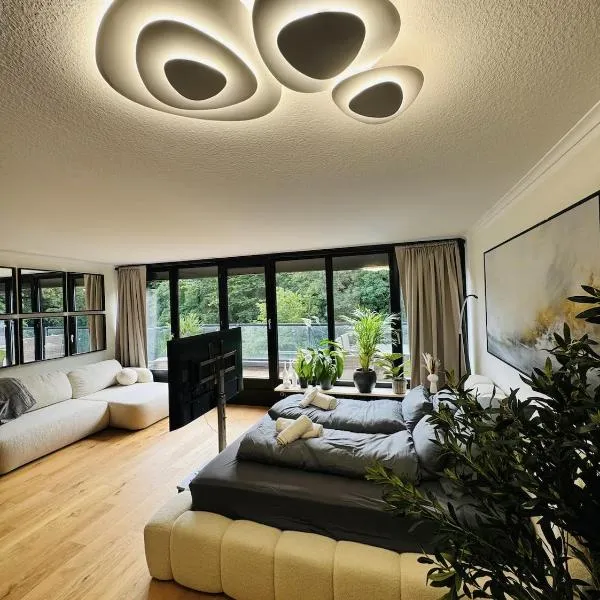 Wellness - Pool, Sauna, E-Bikes direkt am Strand, hotel i Timmendorfer Strand