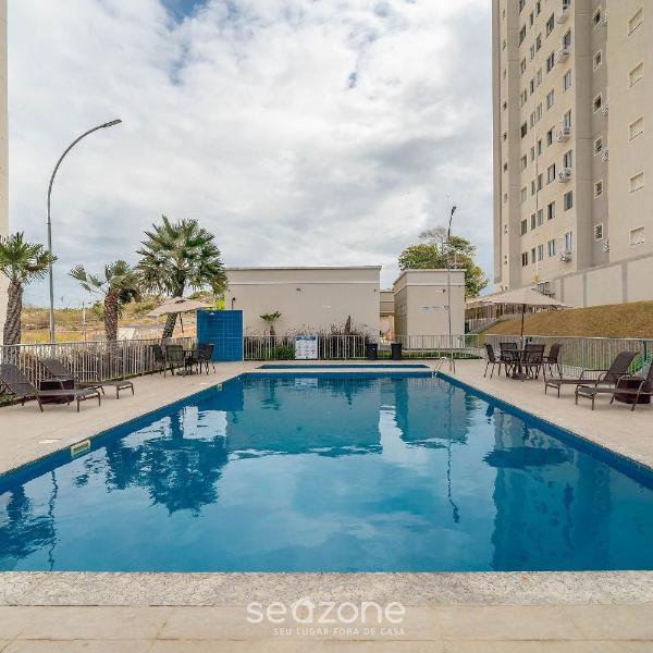 Apto em prédio c/ piscina em João Pessoa - JDS0104