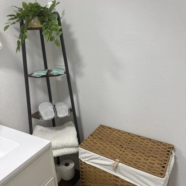 Beautiful 1 bedroom Studio located in Miramar, ξενοδοχείο σε Miramar