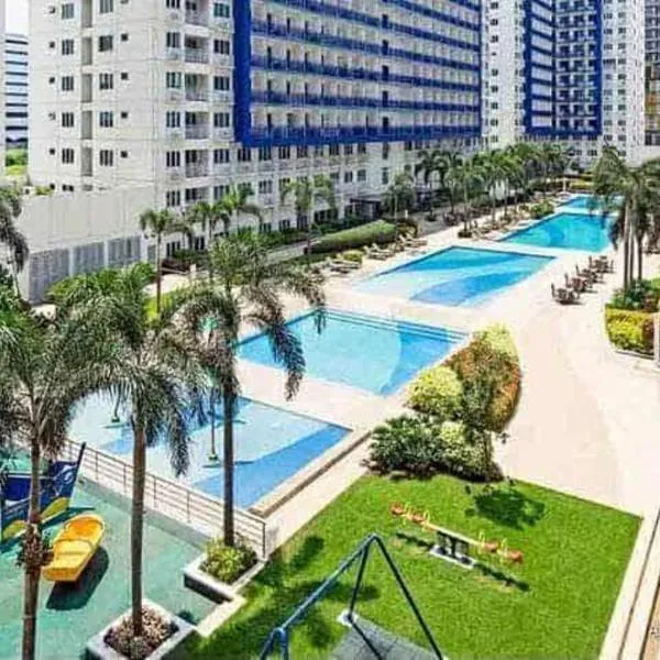 R E Staycations, hotel em Manila