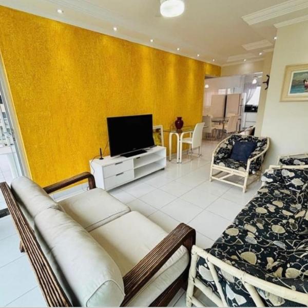 Ap na praia Pitangueiras com 2 vagas Guarujá apartamento