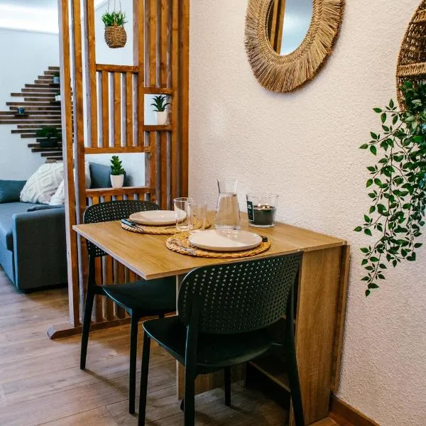 La Canopée Jurassienne, готель у місті Ле-Русс