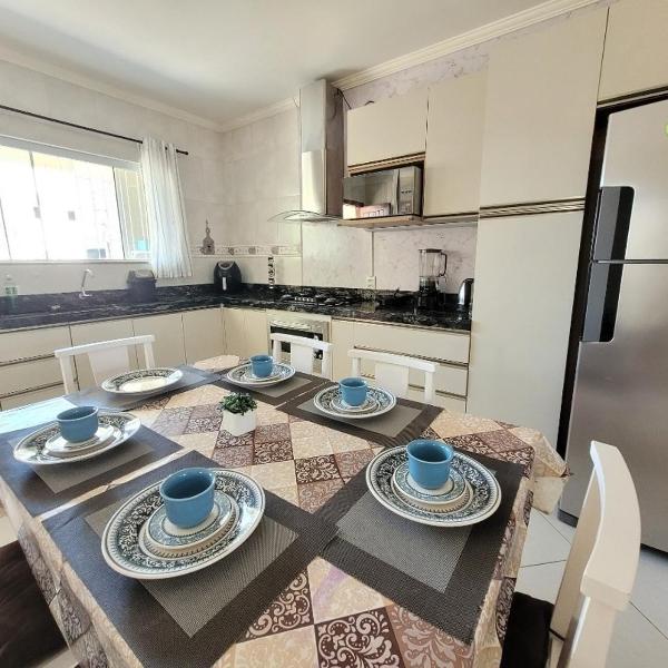 Apartamento próximo a praia no centrinho do ingleses