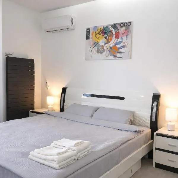 Stylish Riverside Apartments in Riviera Complex, hotel in Mykolaiv