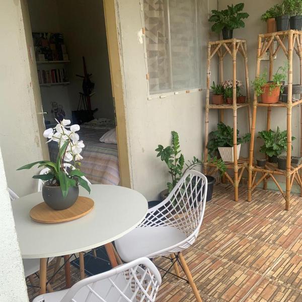 Quarto em Apartamento Tipo Studio Compartilhado Com os Donos, Muito Aconchegante - Foto 2