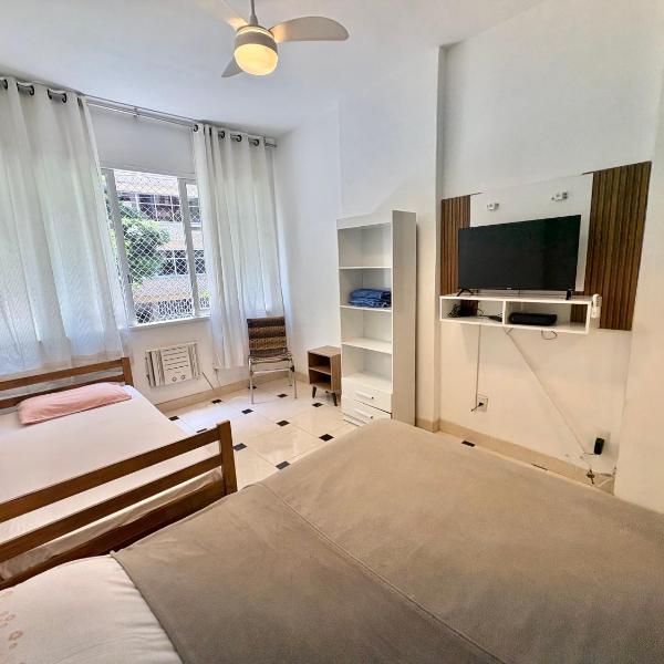 Apartamento completo na QUADRA DA PRAIA EM COPACABANA, ar condicionado, NETFLIX, wifi 300MB, portaria 24h, pauloangerami PJ160 - Foto 2