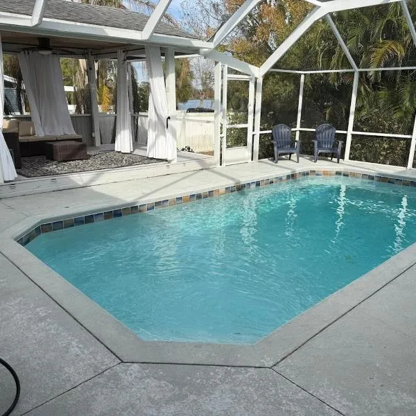The Poolside Escape، فندق في وينتر هافن