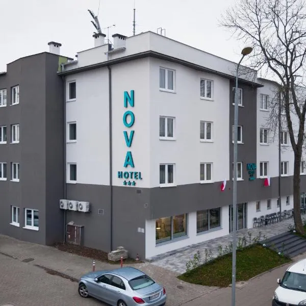 NOVA Centrum Hotel, מלון בראדום