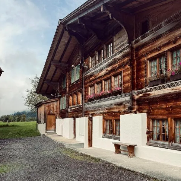 Gemütliches Apartment Rosa an der Langlaufloipe: Gadmen şehrinde bir otel