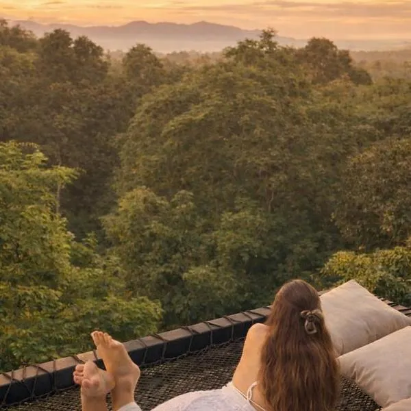 Luxury 3 BDR Jungle Villa - Infinity Pool & Seaview, hôtel à Mae Nam Beach