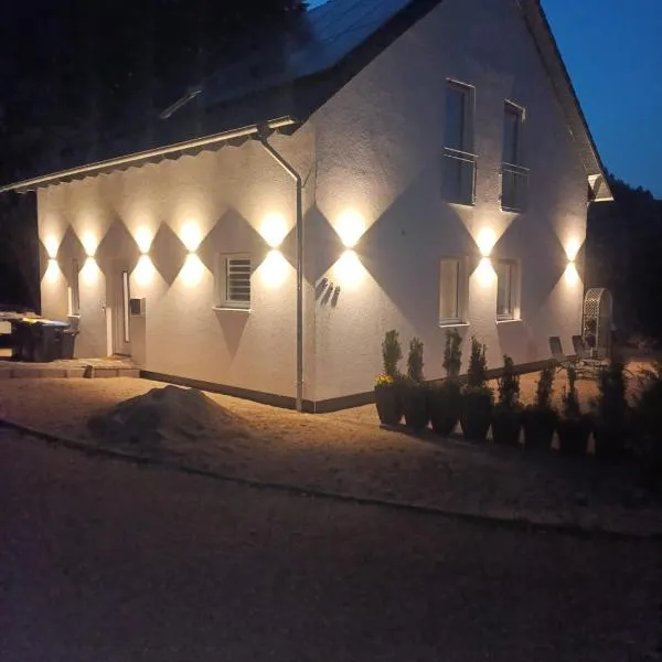 Traumhaus in der Eifel, hotell i Hellenthal