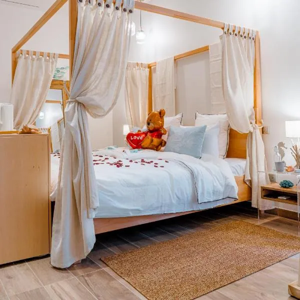 Suites Romantiques avec Jacuzzi - Marne-La-Vallée - Le Jardin De Vos Secrets, khách sạn ở Mouroux