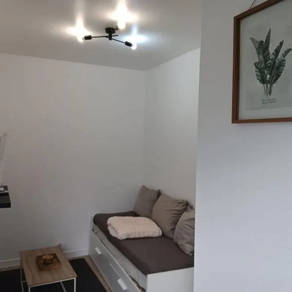 cozy studio Arago - Metro 13 - Rez-de-chaussée, hotel a Saint-Ouen