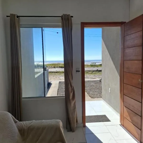 Linda casa em frente ao mar!, hotel in Tramandaí