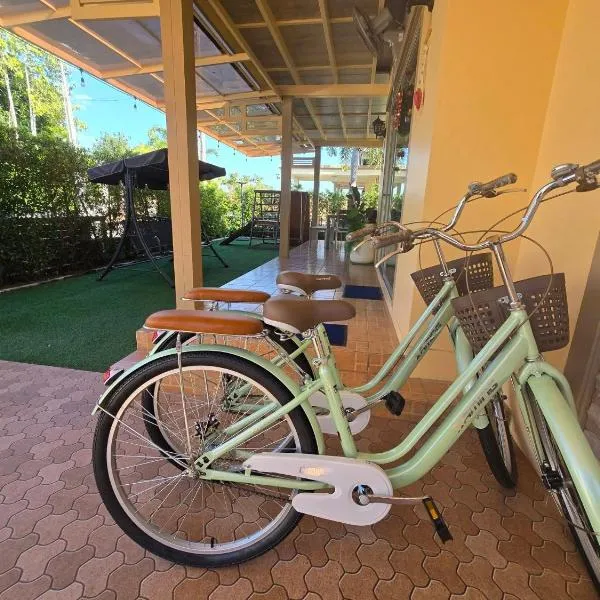 เดอรำพึง De Ramphueng ชายหาดแม่รำพึง ระยอง，Ban Chak Phai的飯店