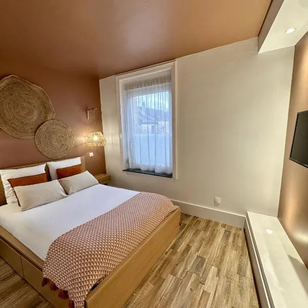 Studio 2 des Remparts à 5mins de Charleville-Mézières、Warcqのホテル