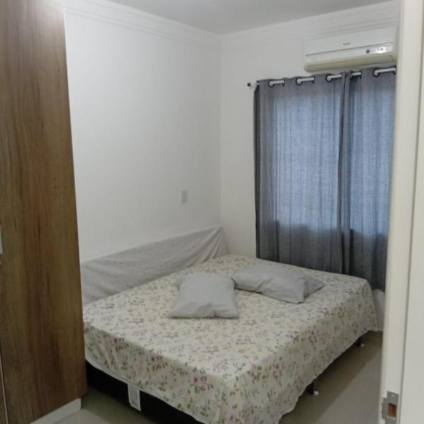 Belo e Amplo Apartamento, Área Central da Praia dos Ingleses - Foto 2